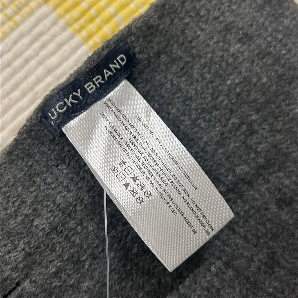 Lucky Brand Los Angeles Scarf Fringes Gray 8 Ft. Long 15 1/2 Inches Wide NWT
